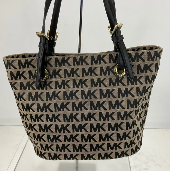 MICHEAL KORS - Picture 3 of 4